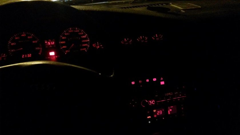 БМВ е39 зимой ночью