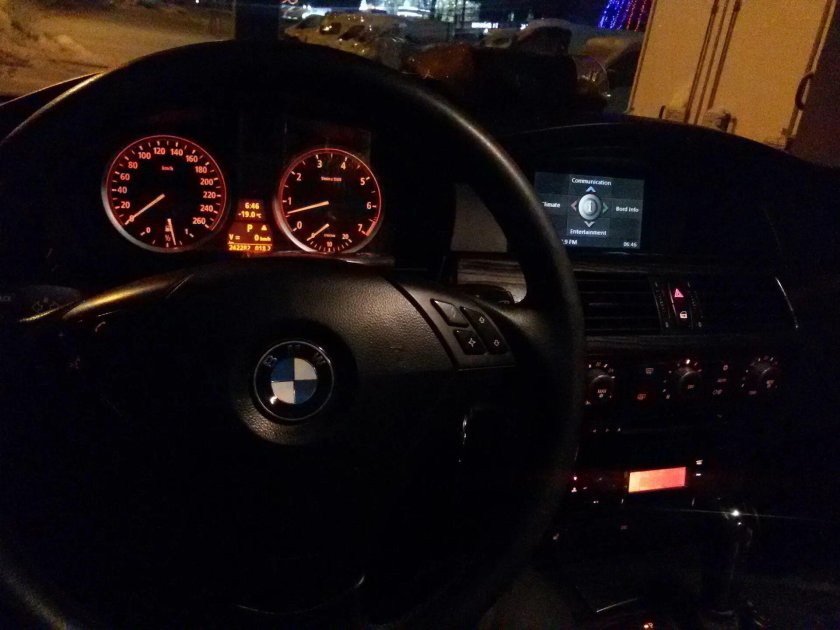 BMW e60 салон ночью