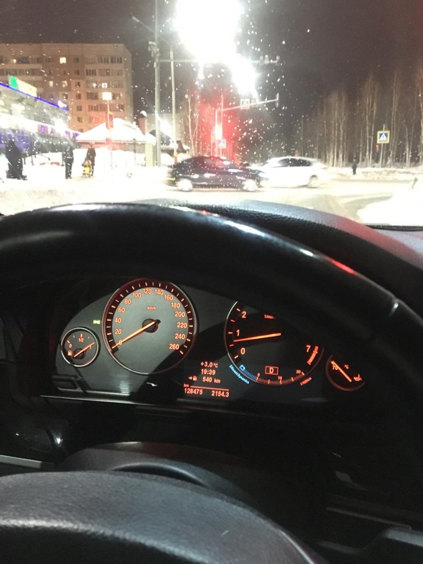 БМВ е60 за рулем