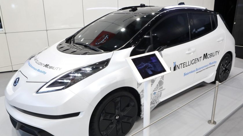 Беспилотный автомобиль Nissan Leaf описание