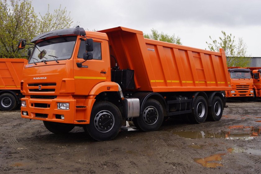 КАМАЗ 4 осный самосвал