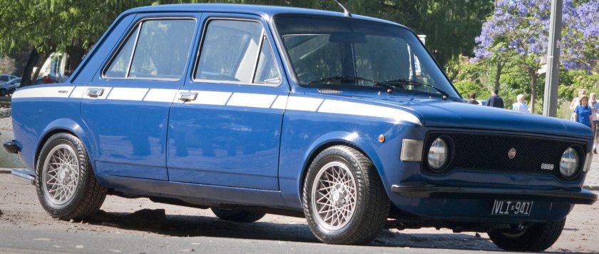 Фиат 128 сзади