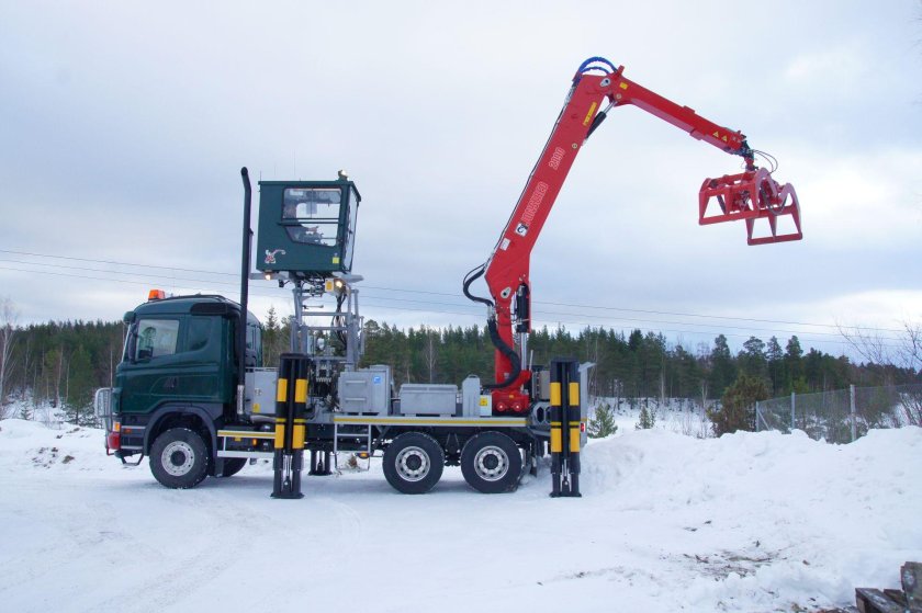 Перегружатель на шасси