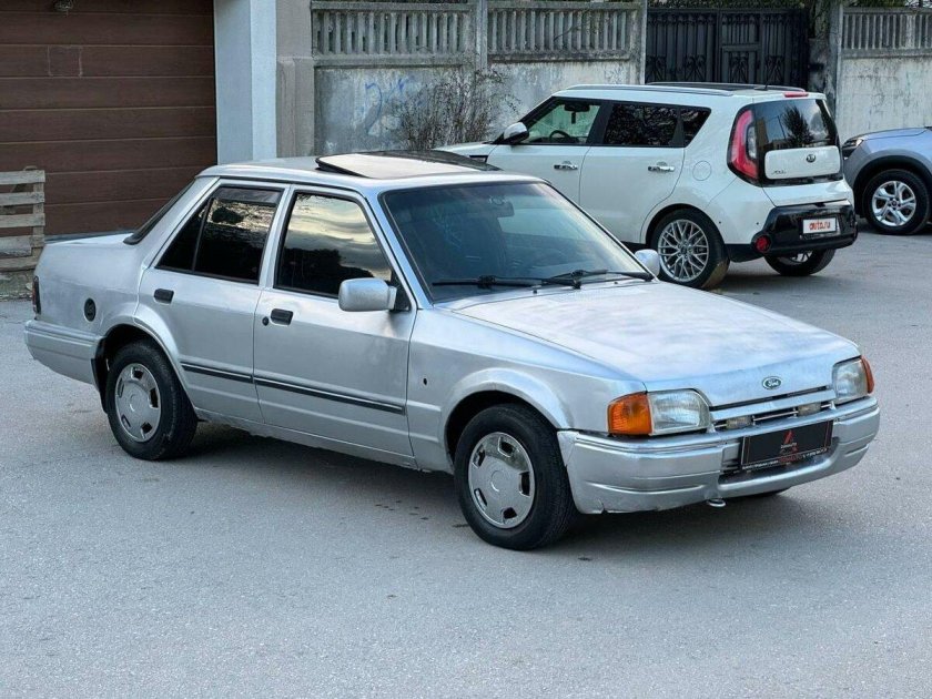 Форд Орион 1989