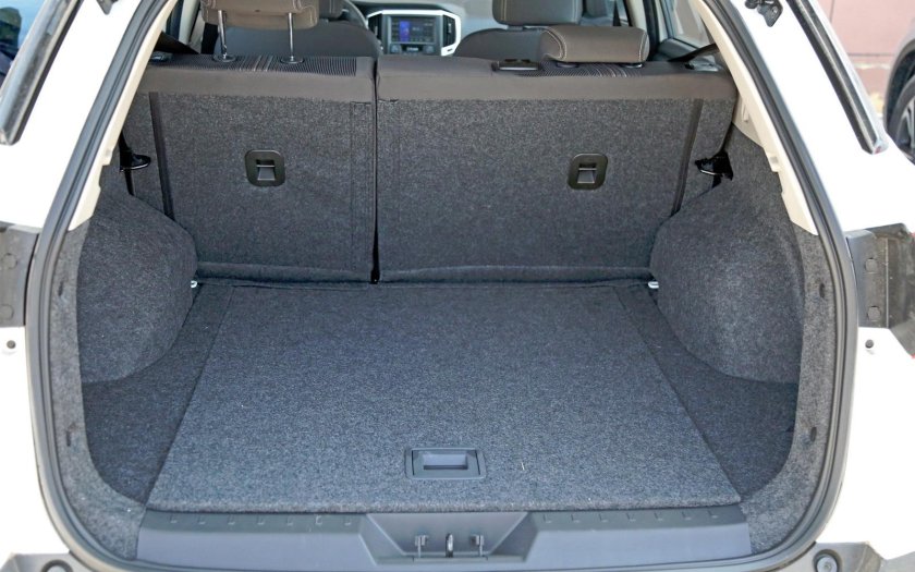 Dongfeng 580 объем багажника