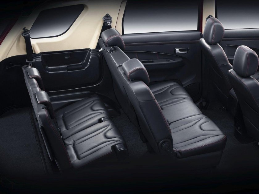 Донг Фенг 580 салон