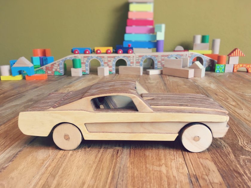 Деревянные машинки для детей