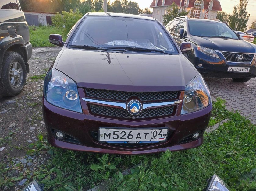 Джили МК маски фар черные