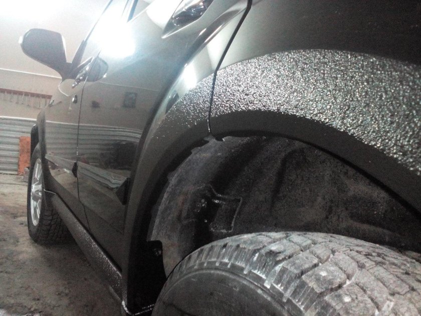 Антигравий на пороги Форд фокус 2