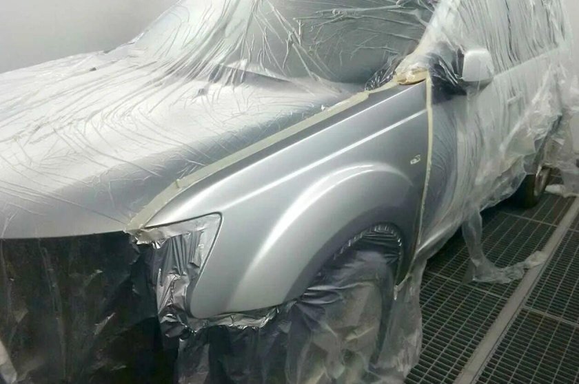 Покраска крыла автомобиля