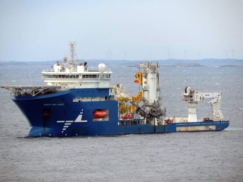 Судно снабжения