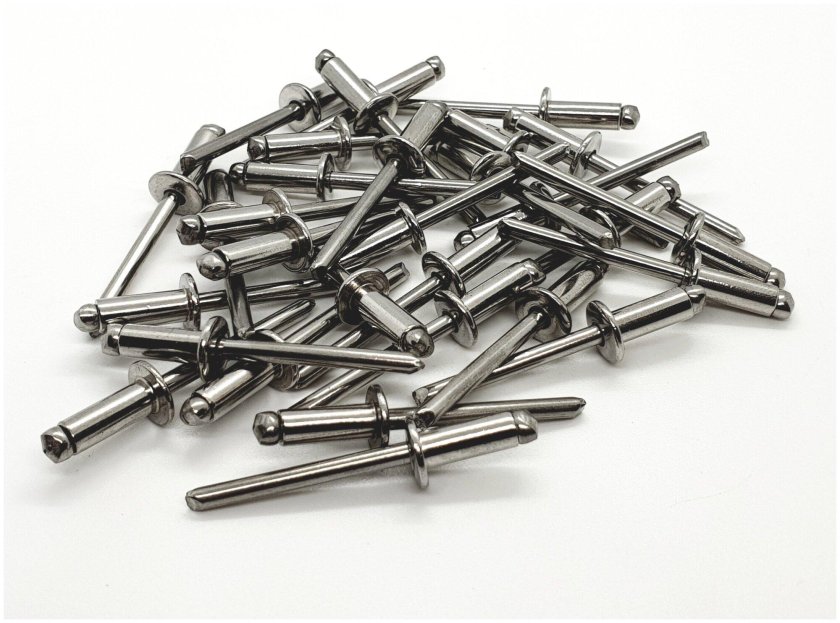 Заклёпка нержавеющая 4.8х12