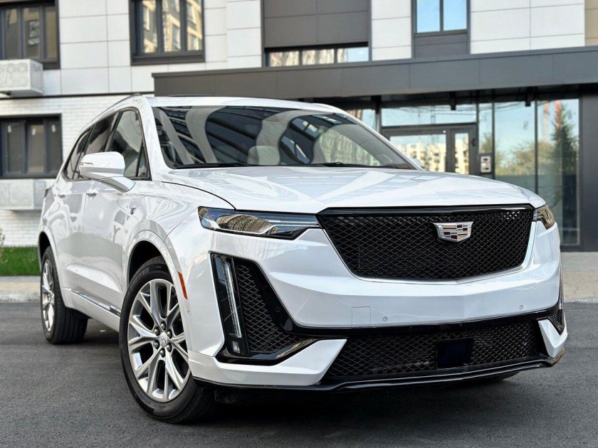 Cadillac xt4 2024