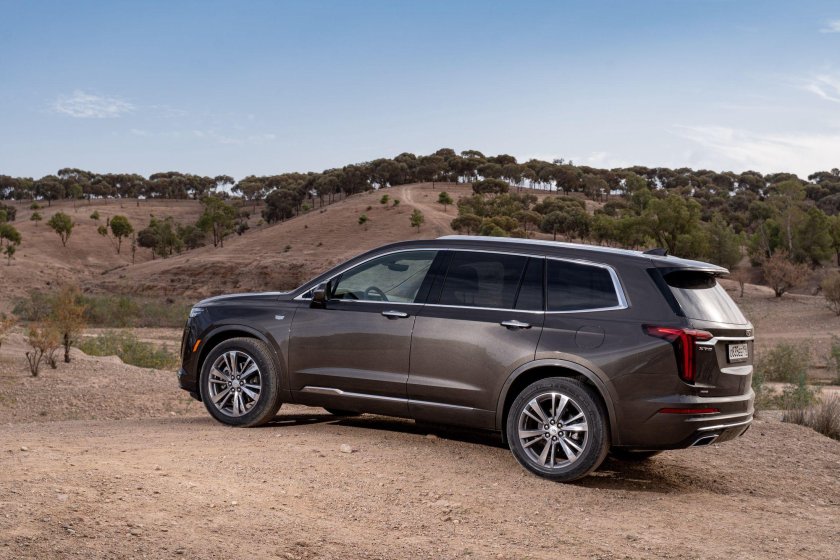 Кадиллак хт6