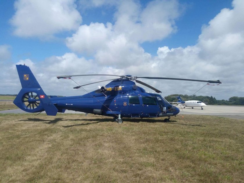 Airbus as365 Dauphin