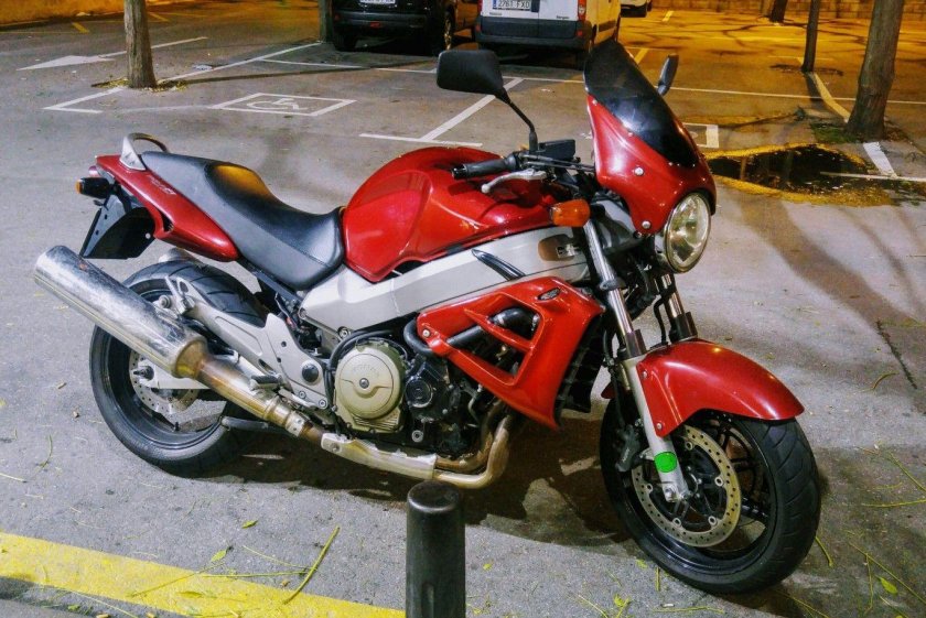 Мотоцикл Хонда x11