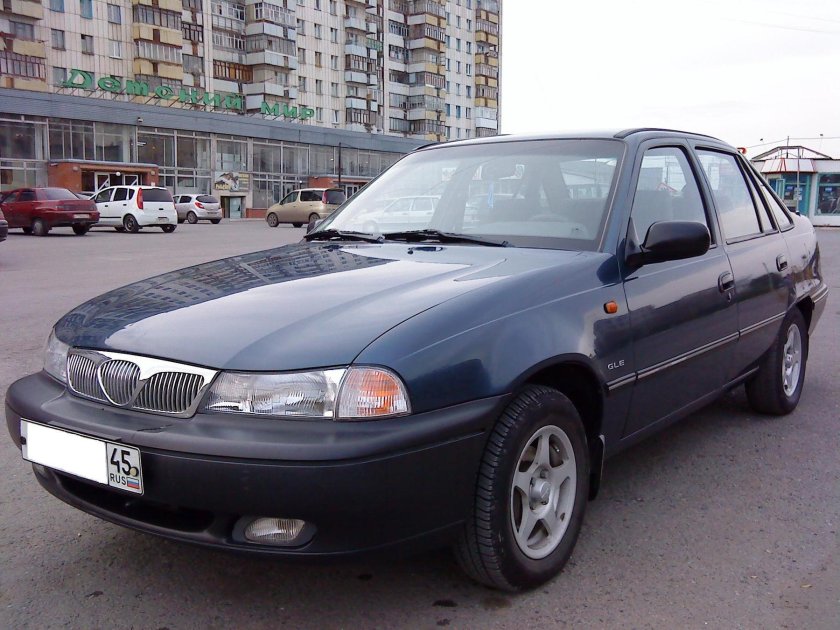 Дэу Нексия 2003