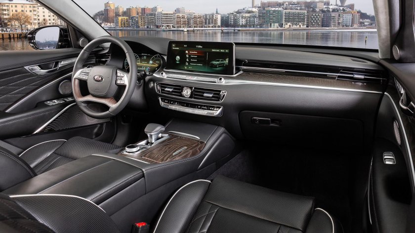 Kia k900 2021