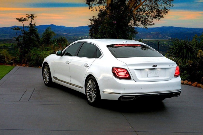 Kia k900