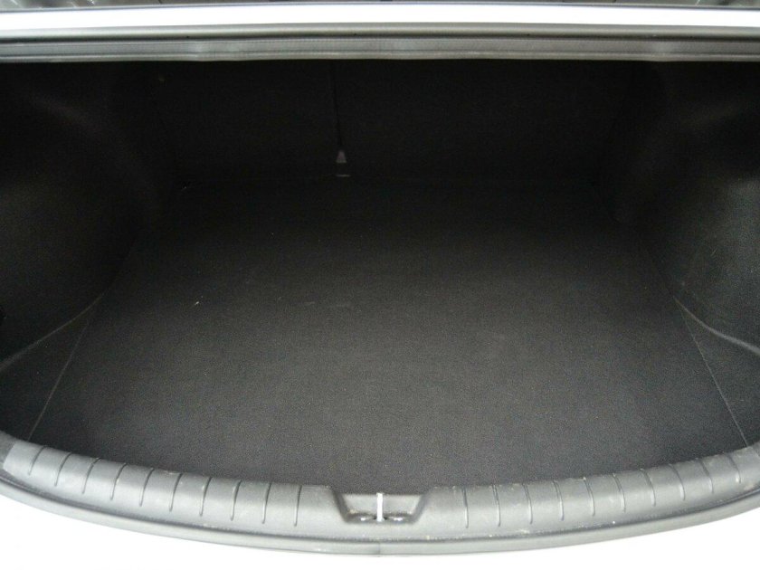 Ford Fusion Hybrid багажник