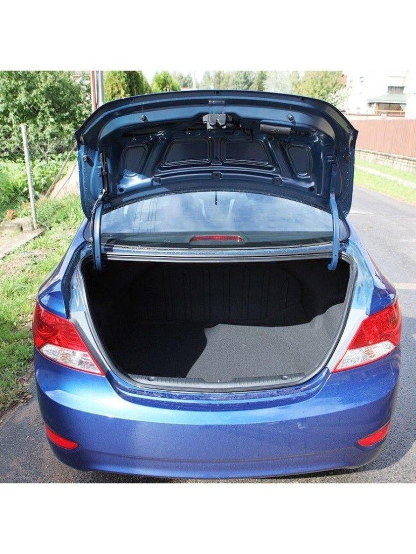 Hyundai Solaris 2015 багажник