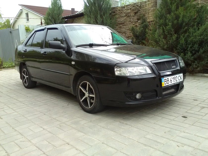 Чери амулет 2008