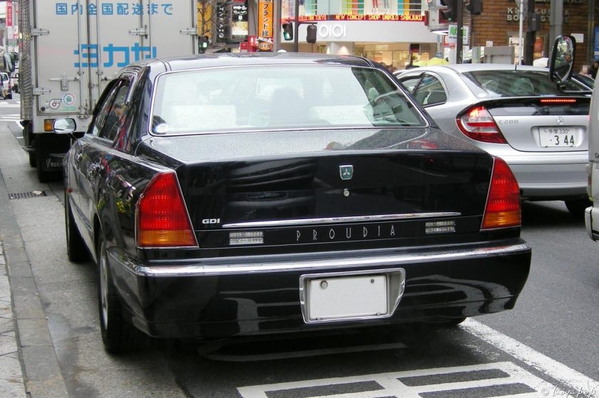 Mitsubishi Proudia 2000