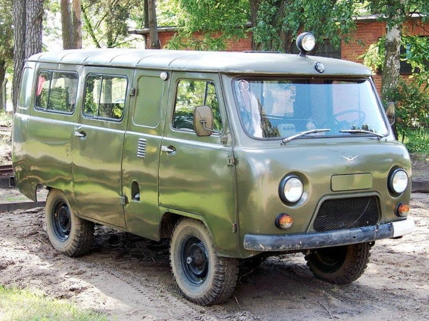 УАЗ 452