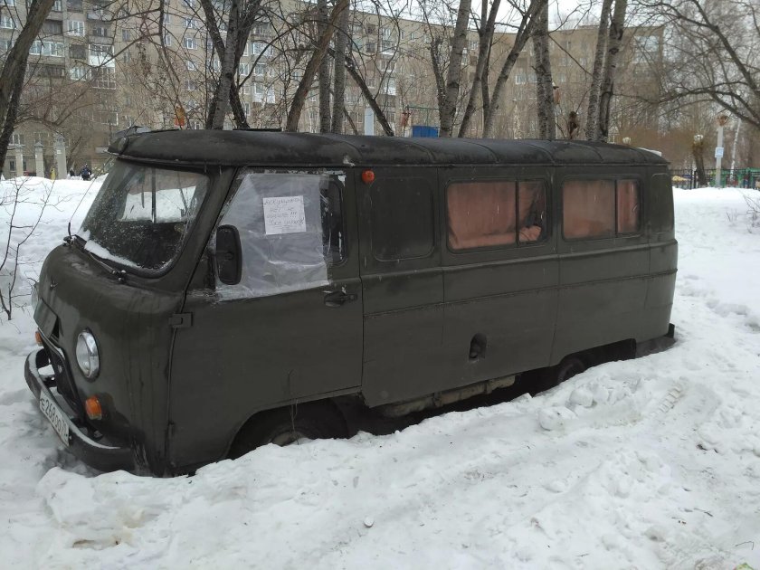 Брошенный УАЗ 452 Буханка