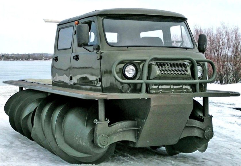 Вездеход-амфибия шнекоход ЗВМ 2901