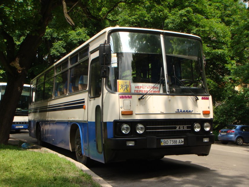 Ikarus 256