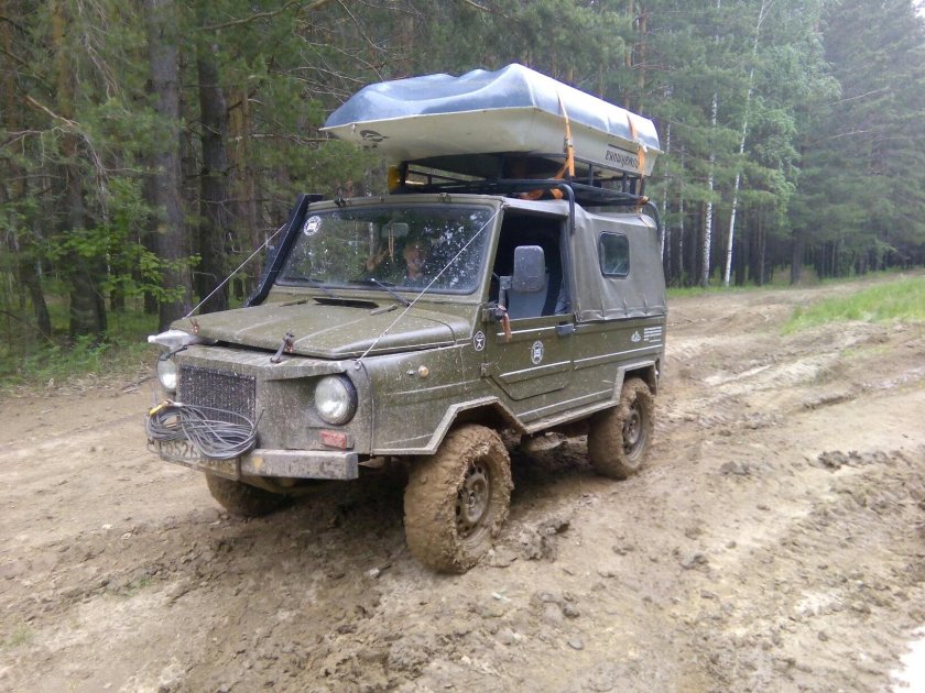 ЛУАЗ-969 С прицепом