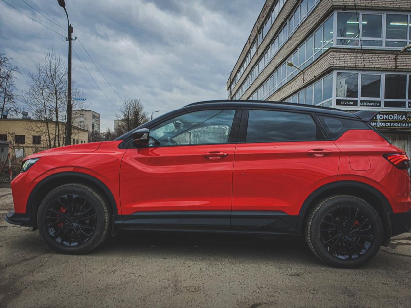 Geely Coolray антихром