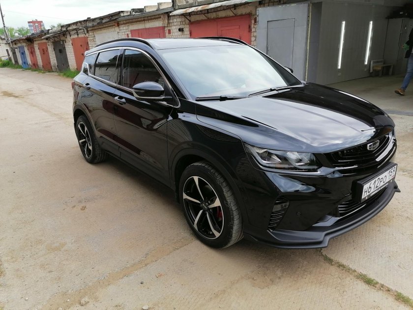 Geely Coolray антихром