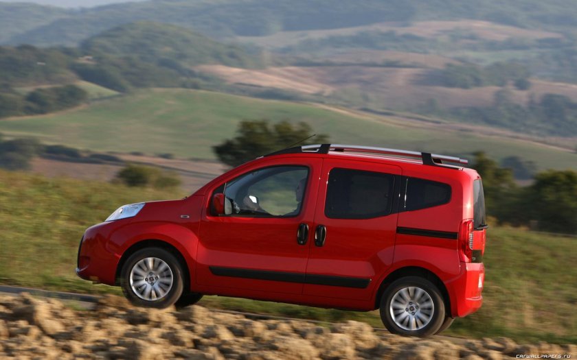 Машина Fiat Qubo
