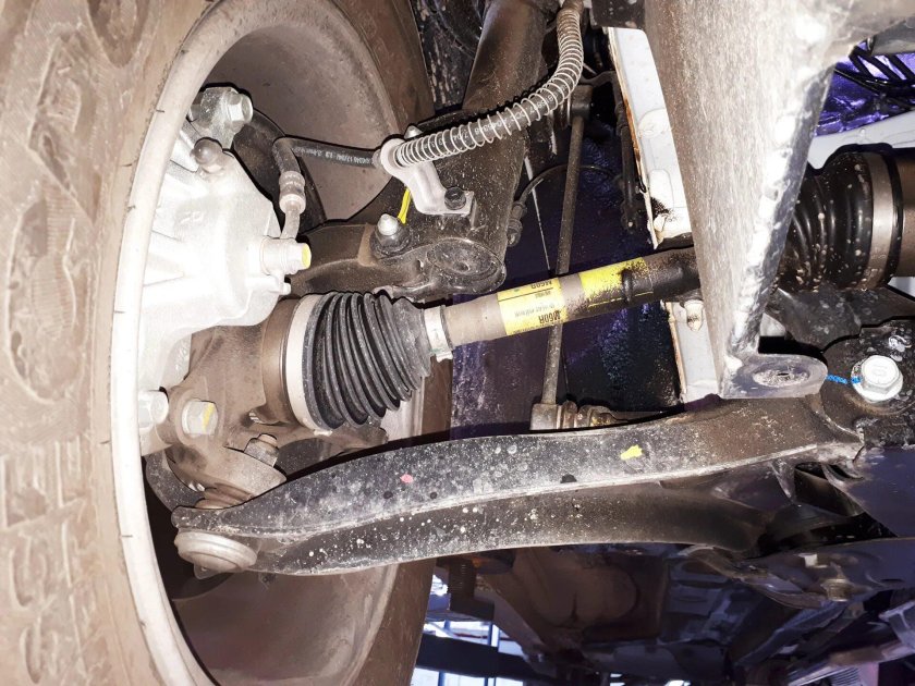 Передняя подвеска Хендай Крета 1.6