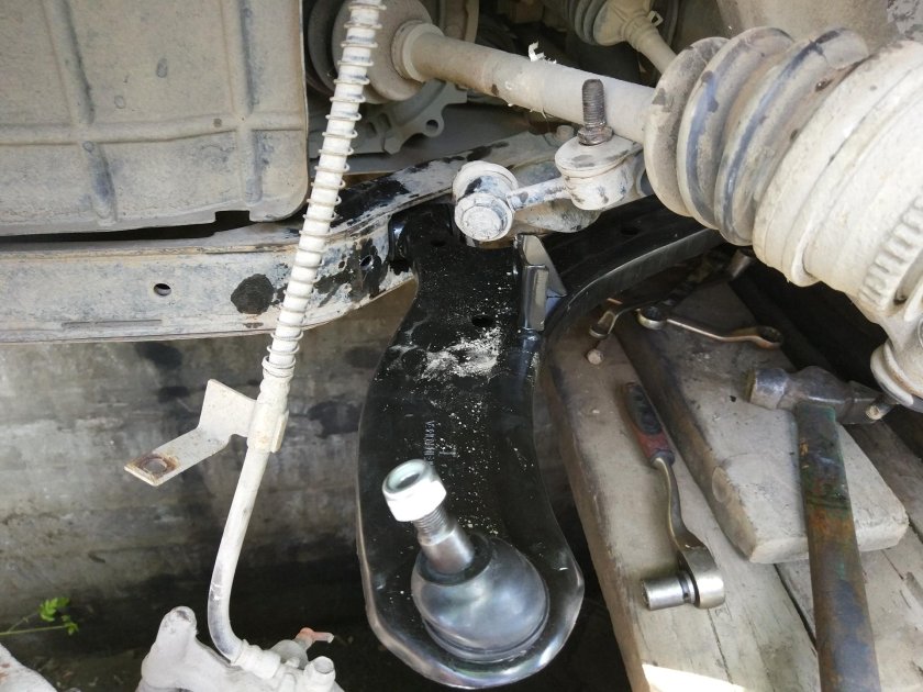 Передняя подвеска Hyundai Accent