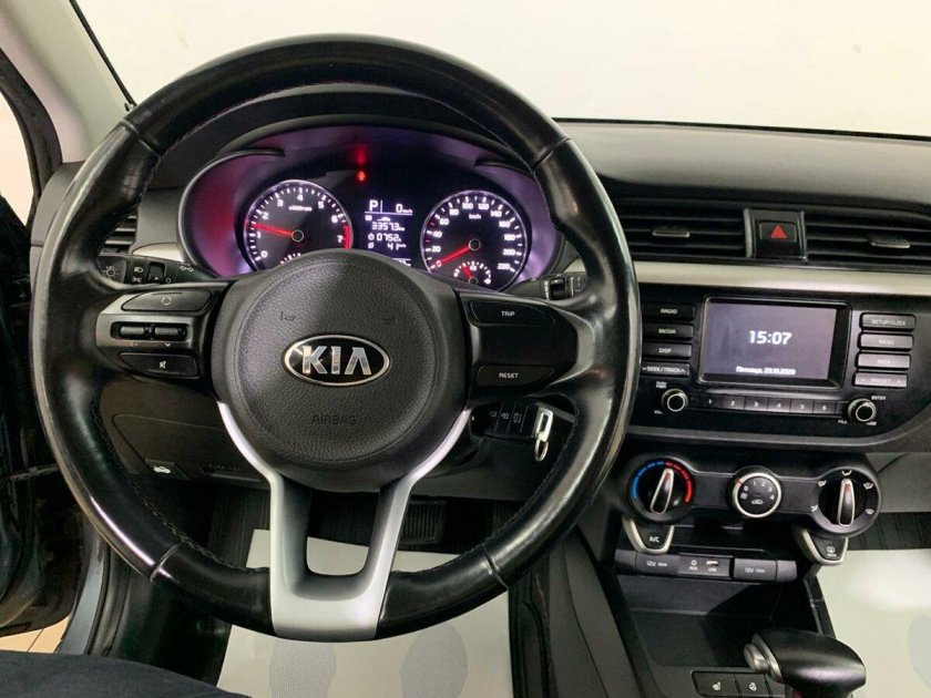 Kia Rio 2017 салон