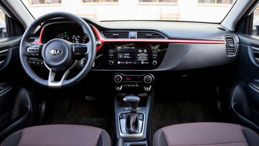 Киа Рио 2022 салон