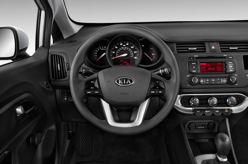 Kia Rio 2013 Interior