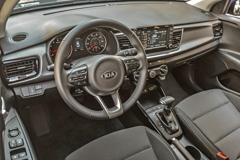 Kia Rio 2020 салон