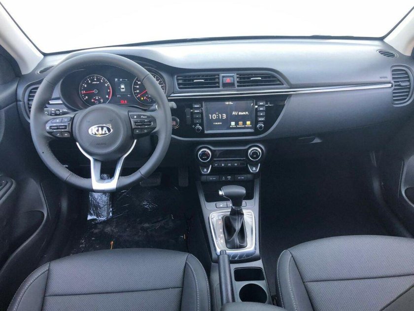 Kia Rio 2018 салон
