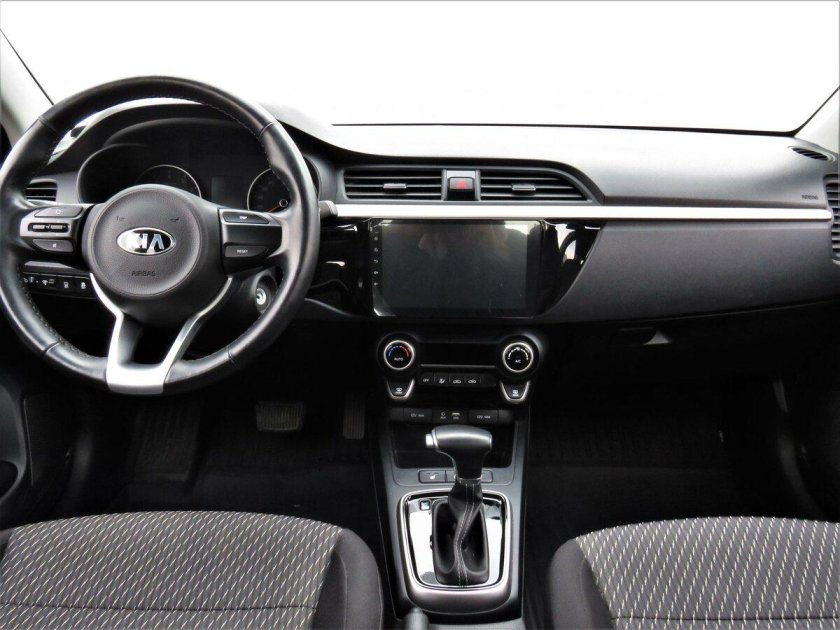 Киа Рио 4 салон