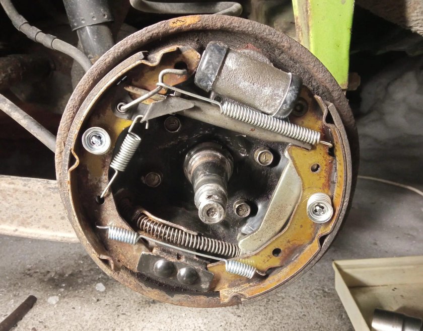 Задние тормозные колодки Дэу Матиз