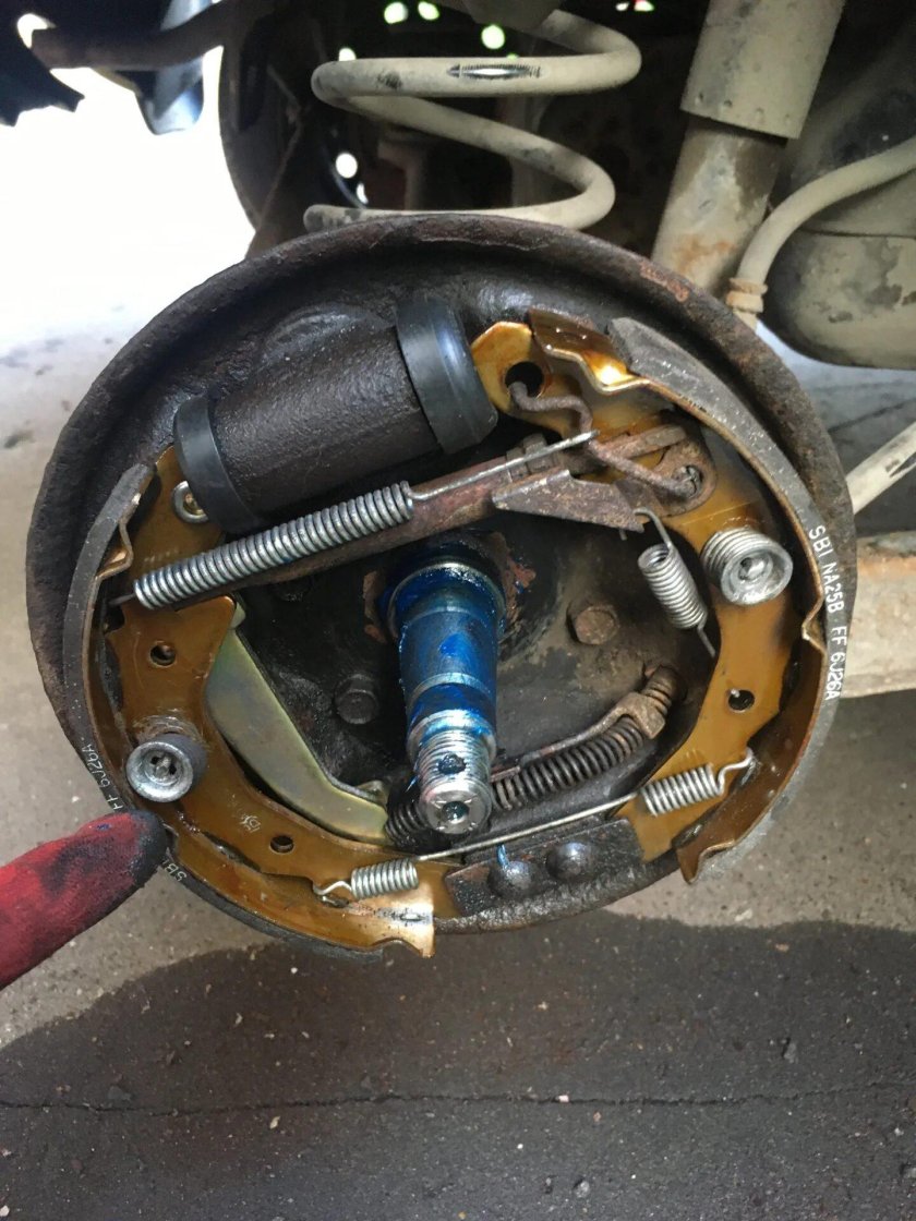 Задние тормоза Матиз 0.8