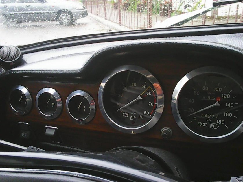 Приборная панель ВАЗ 2103