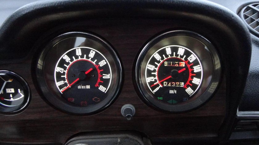 Приборка ВАЗ 2106