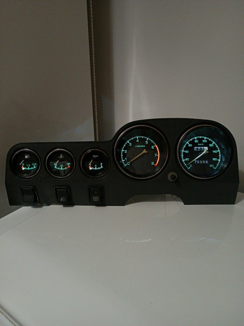 Цифровая панель приборов на ВАЗ 2106
