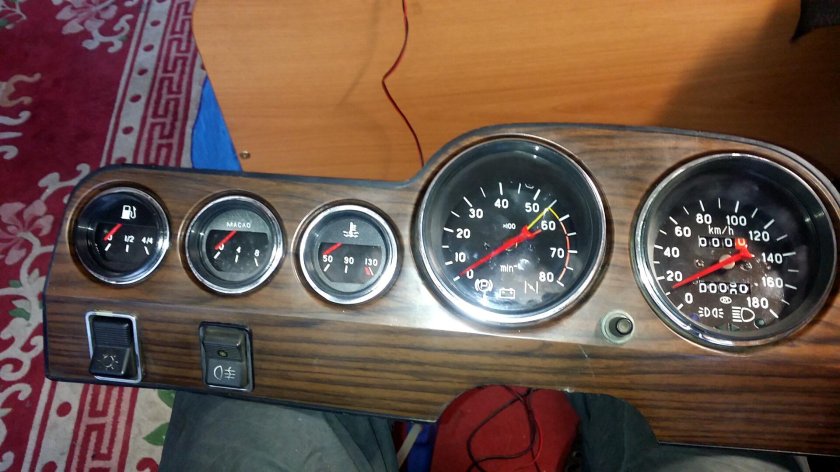 Приборная панель ВАЗ 2106 инжектор