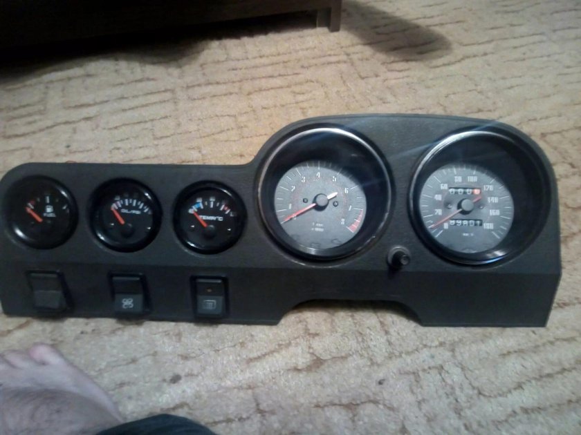 Панель приборов в сборе ВАЗ 2106
